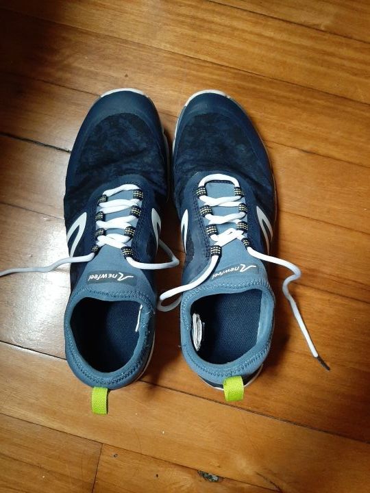 Playeras de deporte azules