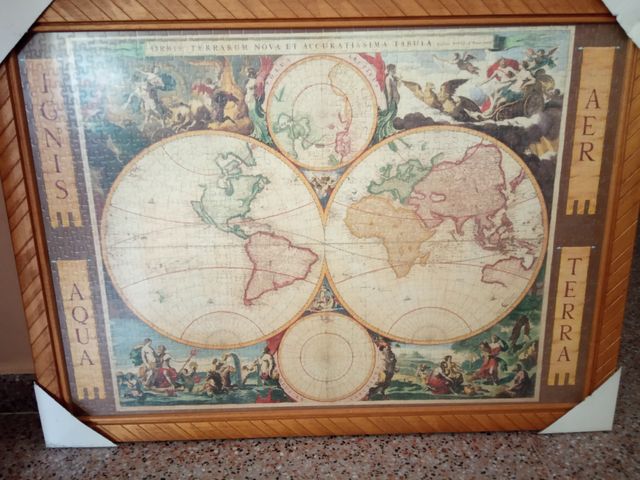 Puzzle enmarcado con cristal.