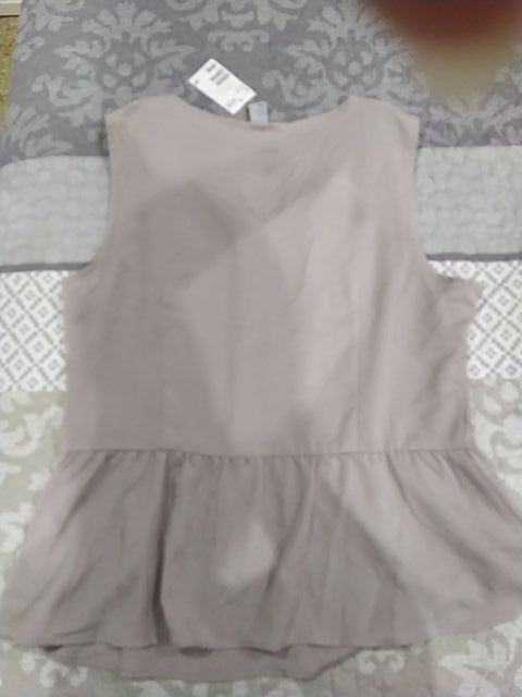 Camisa sin mangas.Nueva, con etiqueta.