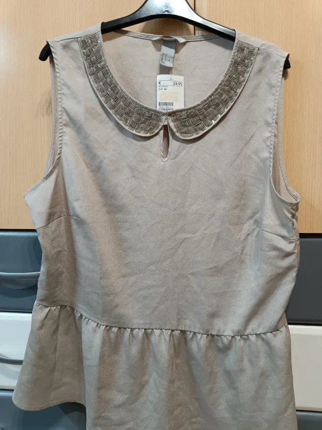 Camisa sin mangas.Nueva, con etiqueta.