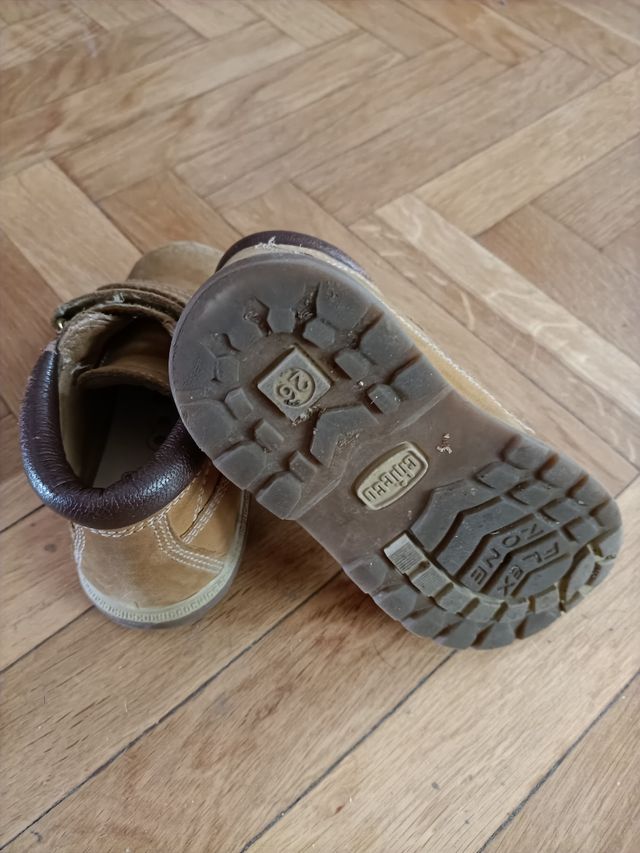 Botas piel niño T26