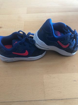 {keywor d} zapatillas niño 22 nike