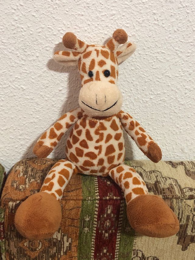 Muñeca de jirafa pequeña