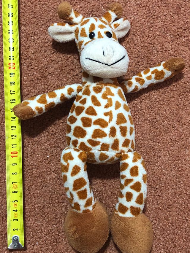 Muñeca de jirafa pequeña