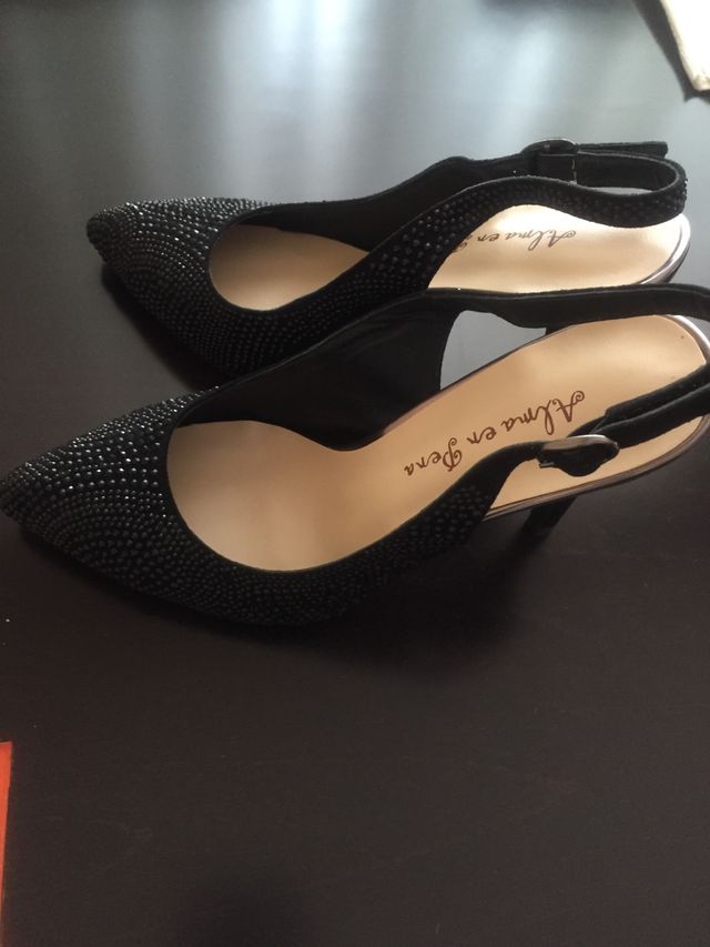 Zapato de fiesta nuevo