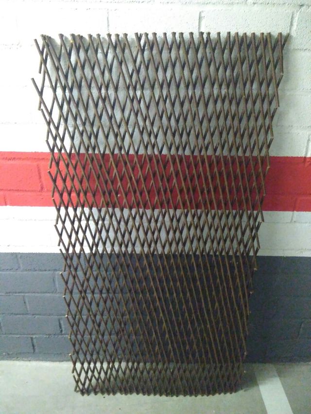 Celosía de segunda mano por 15 € en Jaca en WALLAPOP