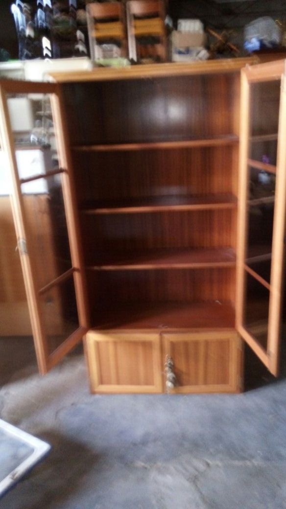 2 Sillones mecedoras madera