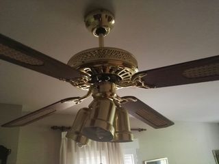 Ventiladores techo de segunda mano por 30 € en La Adrada en Ventiladores techo de segunda mano por 30 € en La Adrada en