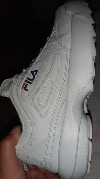 zapatillas de la marca fila