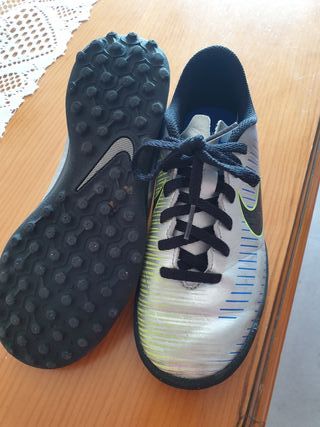 tenis multitaco nike