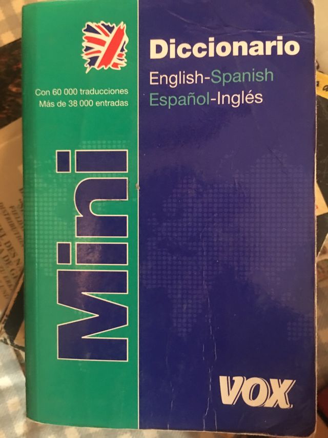 Dicionários de inglês, 3,5 e 10 euros, dependendo do tamanho