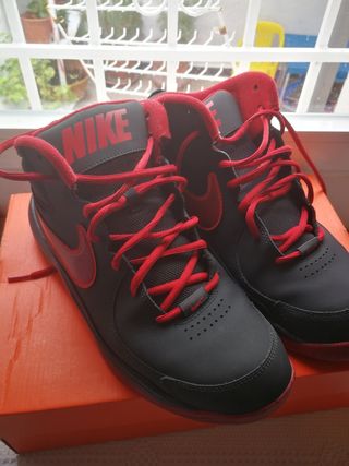 Zapatillas Nike de segunda mano en Martos en WALLAPOP Zapatillas Nike de segunda mano en Martos en WALLAPOP