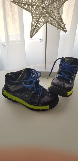 botas de montaña skechers