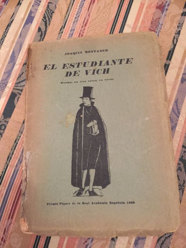 1928. Libro el estudiante de Vich. Dedicado autor.