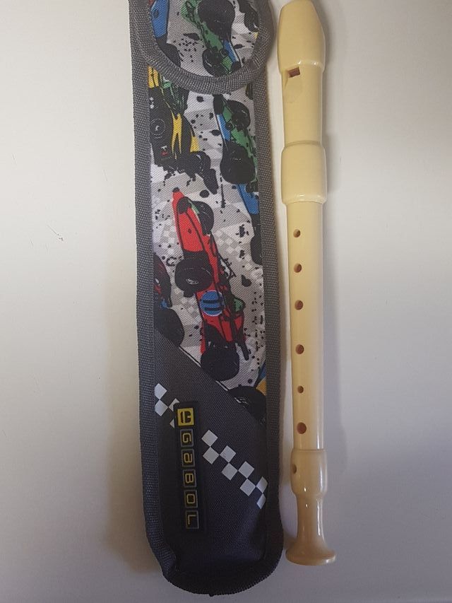 Flauta Hohner con funda