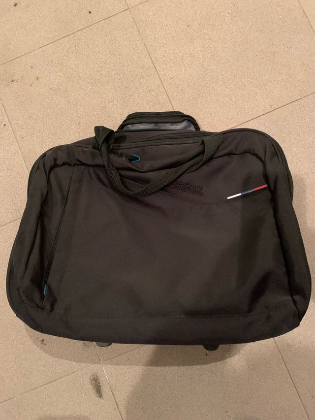 Maleta Troley American Tourister.