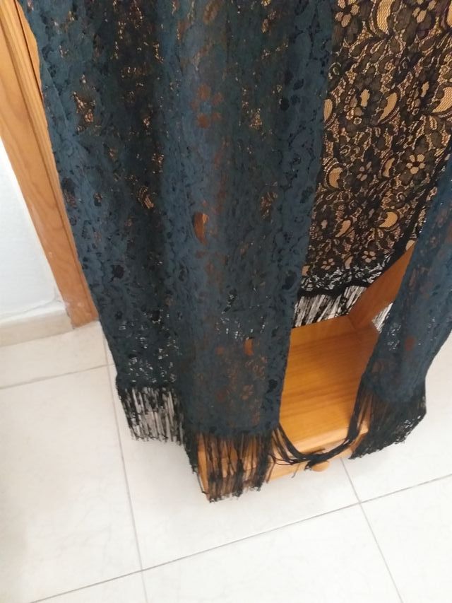 KIMONO NEGRO ENCAJE NUEVO A ESTRENAR.