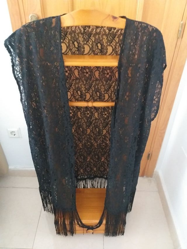 KIMONO NEGRO ENCAJE NUEVO A ESTRENAR.