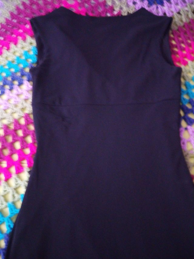 Vestido negro de gasa,bordado