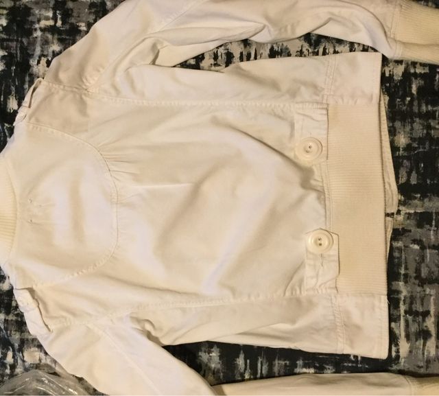 Chaqueta blanca Pull & Bear