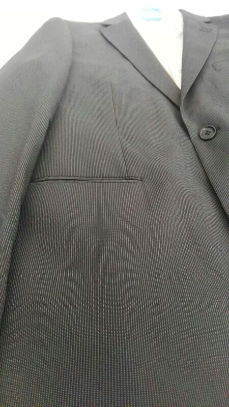 Traje en buen estado, Paco Cecilio