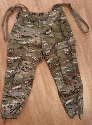 Pantalon Camuflaje para frio Militar USA Talla L de segunda mano por 110  EUR en Alcalá de Henares en WALLAPOP