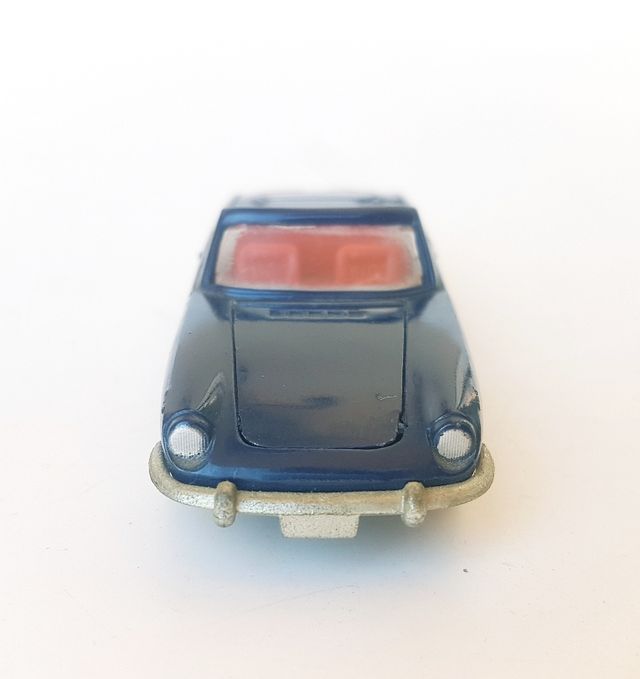 Seat 850 Spyder AUTO PILEN 1/43             dabe