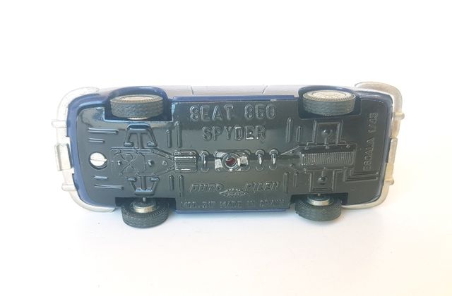 Seat 850 Spyder AUTO PILEN 1/43             dabe