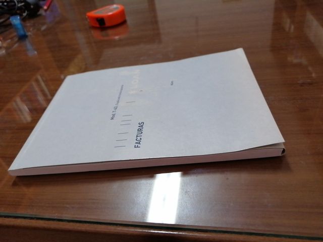 Cuaderno facturas A5 autocopiante