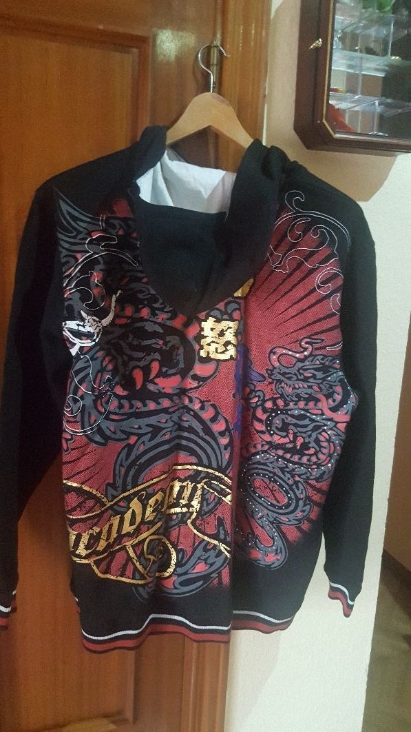 sudadera sin estrenar