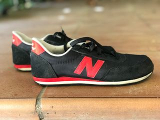 Zapatillas negras de segunda mano en la provincia de Lleida Zapatillas negras de segunda mano en la provincia de Lleida