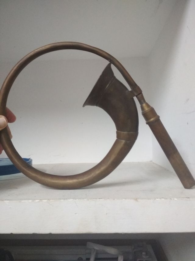 trompeta caza antigua