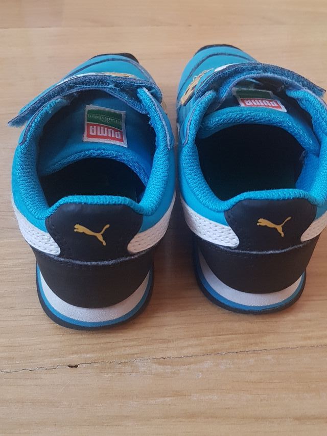 Zapatillas Puma. Talla 26