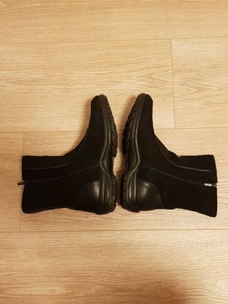 Botas negras mujer Geox Tex Waterproof de segunda mano por 99 EUR en  Barcelona en WALLAPOP