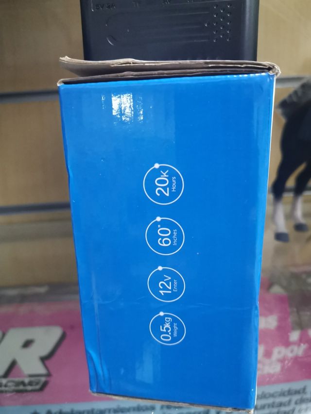 PROYECTOR LED FULL HD