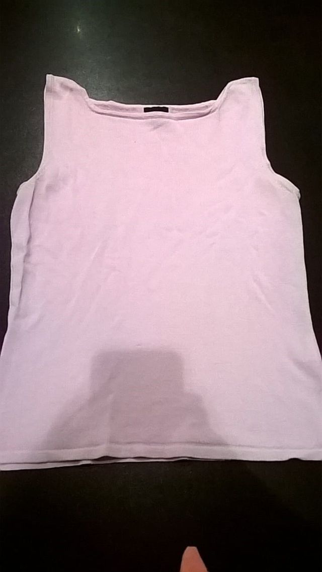 Top de punto rosa pastel