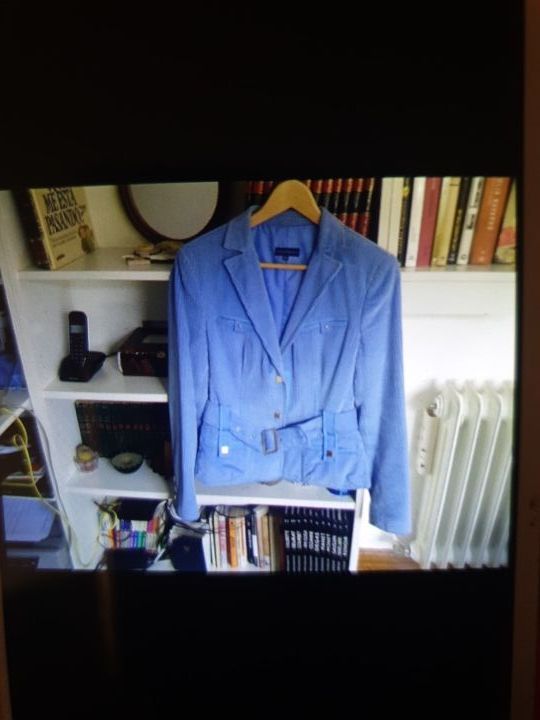 Chaqueta corta pana azul celeste, pana. Nueva