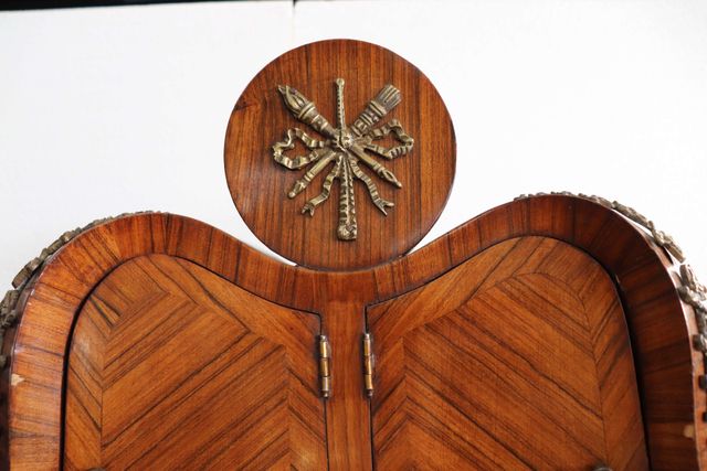 Mueble con cajón de segunda mano por 400 € en Loeches en WALLAPOP