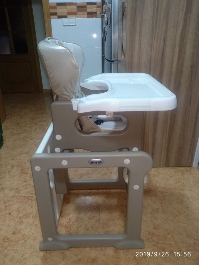 trona,mesita escritorio JANE activa