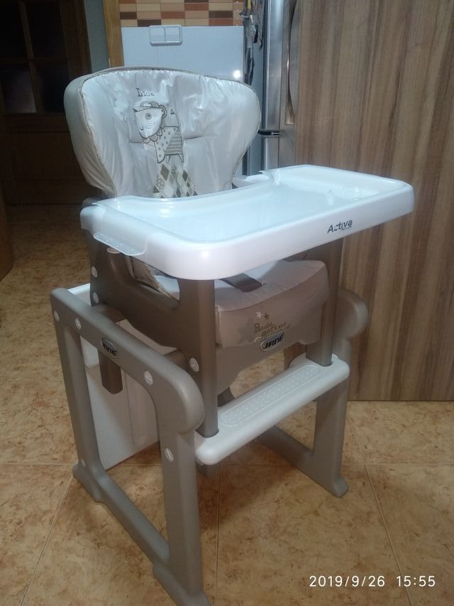 trona,mesita escritorio JANE activa