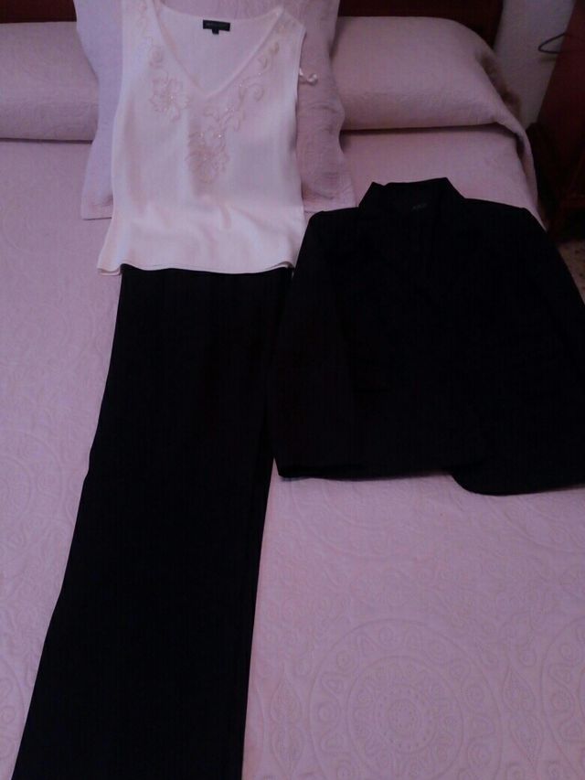 Traje chaqueta-pantalón