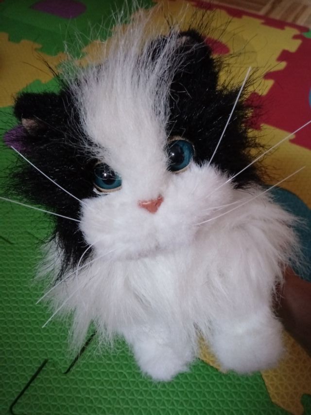 Juguete furReal gatito