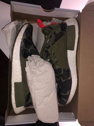 {keywor d} adidas nmd camuflaje