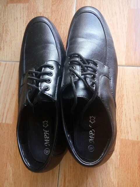 zapatos de hombre y niño