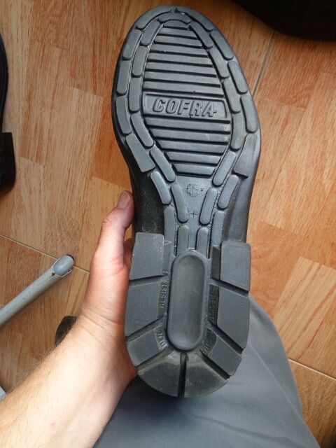 zapatos de hombre y niño