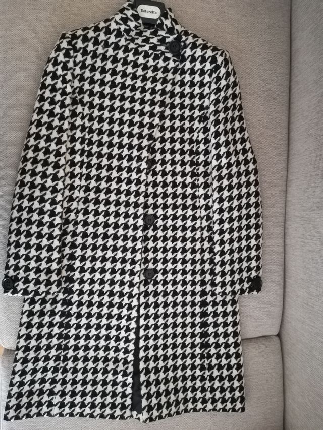 Abrigo lana pata de gallo, TINTORETTO. Talla 36.