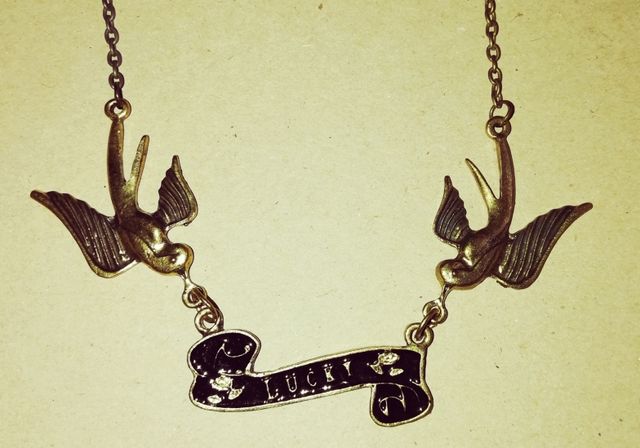 collar largo pájaros suerte lucky