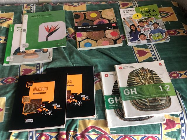 LIBROS DE 5 PRIMARIA Y DE 1 ESO