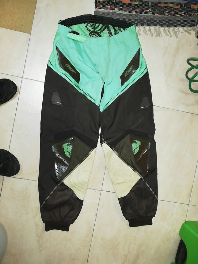 Pantalón largo de DH Thor talla 34