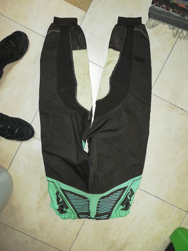 Pantalón largo de DH Thor talla 34